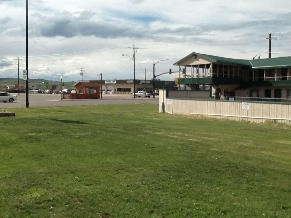 Silver Spur Motel Ландер Экстерьер фото